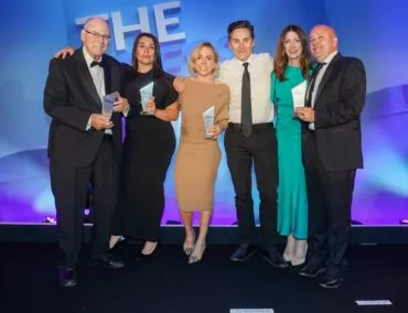 The Press Awards 2025 .
The Sun winning collecting their awards from Krishnan Guru Murthy .
Editor in Chief Victoria Newton , Arthur Edwards , Clemmie Moodie , Scarlet Howes , Alex Goss , Ben O’Driscoll .